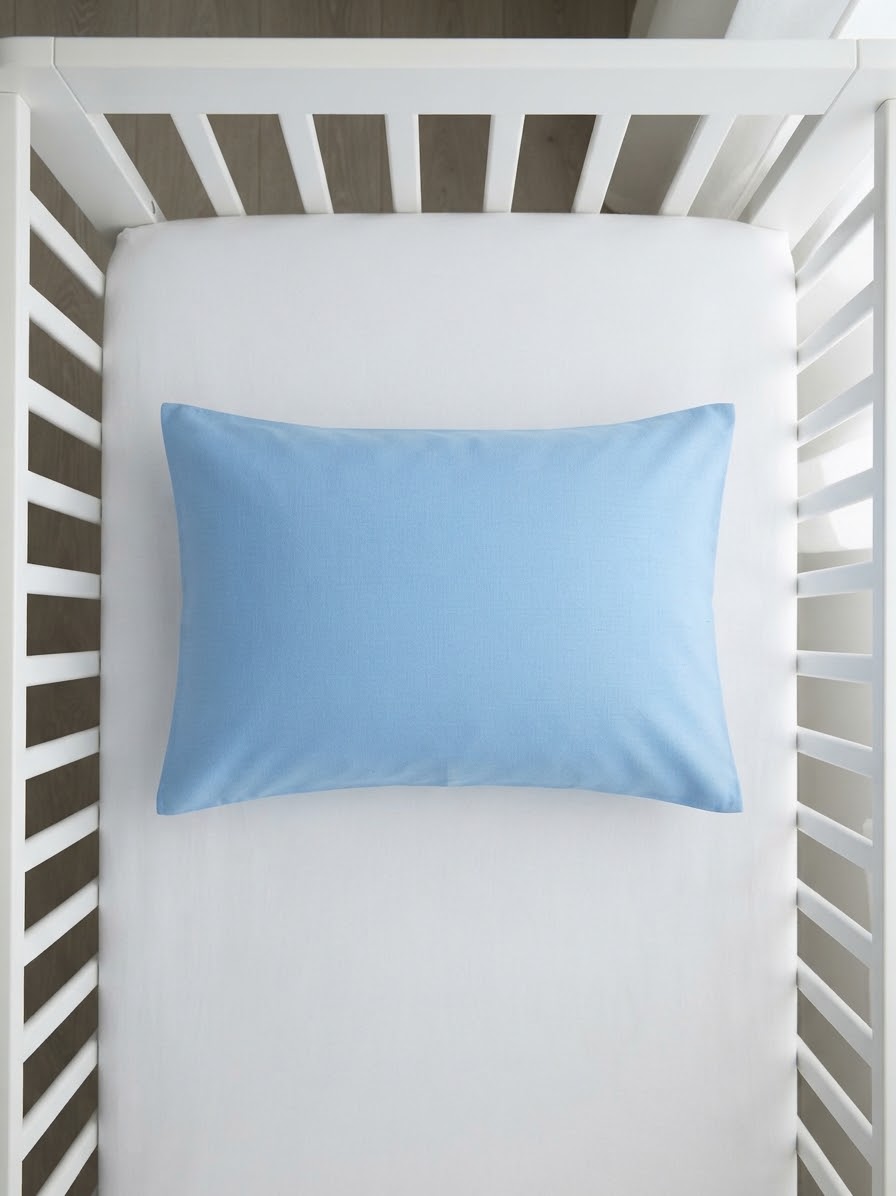 Funda celeste  para almohada pequeña
